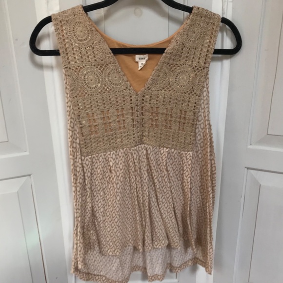 Tiny Tan Crochet Lace Sleeveless Top w/ Metallic Detail - Picture 2 of 14